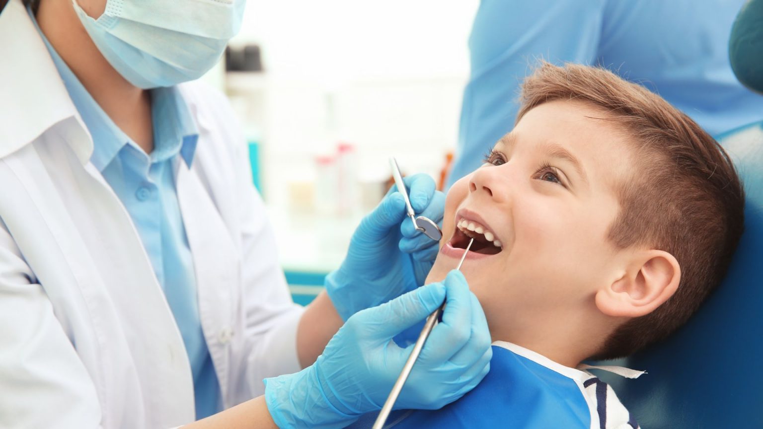 Tooth Extraction For Kids: How to Prepare Child For Tooth Removal